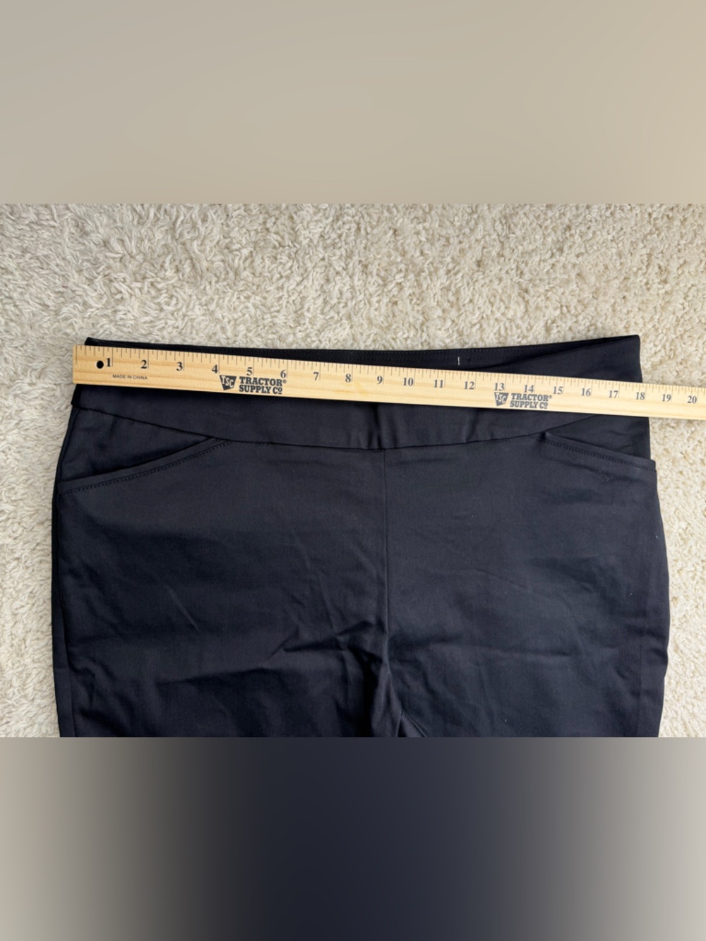 Women’s 16P Pull-On Black Capris - Picture 4 of 6